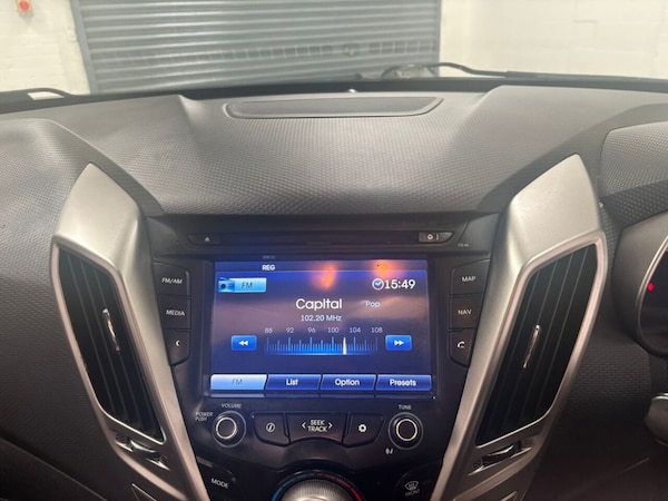 Used Hyundai Veloster 2013 for sale - 76105719: Photo 10