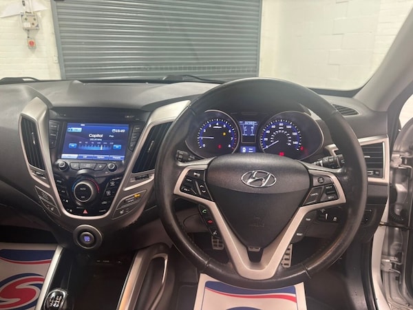 Used Hyundai Veloster 2013 for sale - 76105719: Photo 12