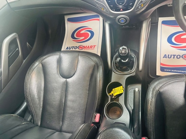 Used Hyundai Veloster 2013 for sale - 76105719: Photo 17
