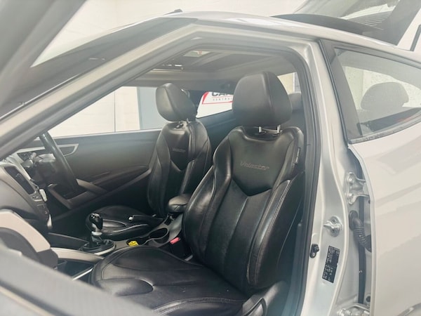 Used Hyundai Veloster 2013 for sale - 76105719: Photo 22