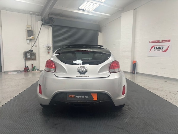Used Hyundai Veloster 2013 for sale - 76105719: Photo 5