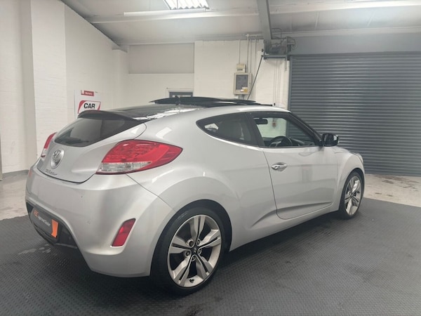 Used Hyundai Veloster 2013 for sale - 76105719: Photo 6