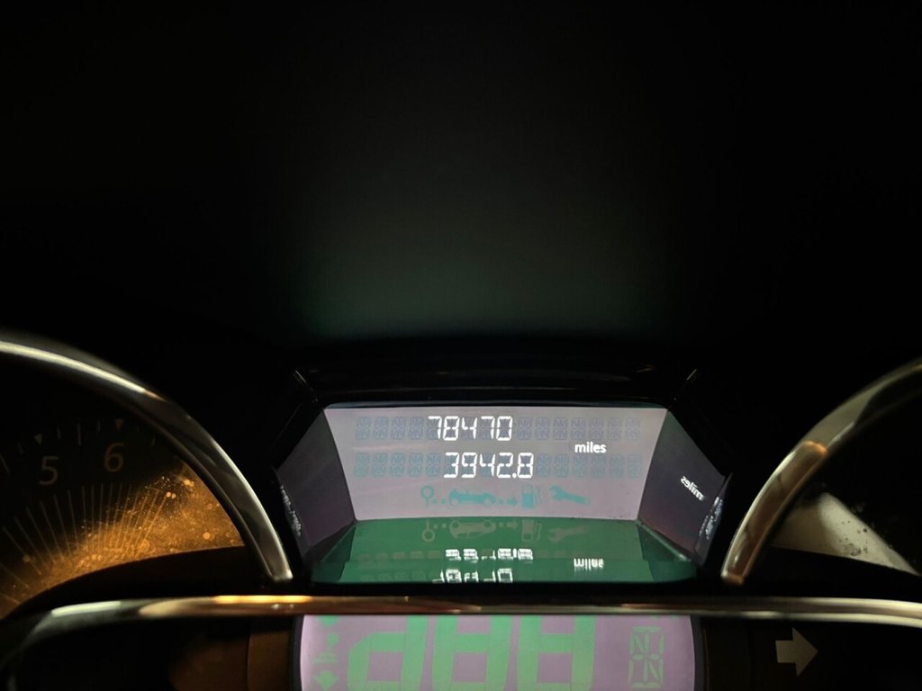 Used Renault Clio 2014 for sale - 76642229: Photo 11