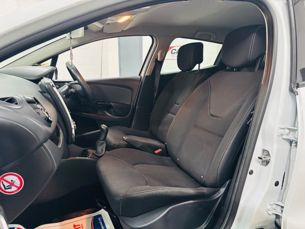 Used Renault Clio 2014 for sale - 76642229: Photo 19