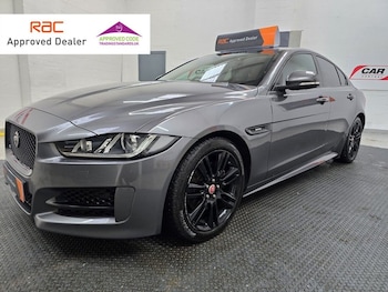 Used Jaguar XE 2017 for sale - 77263437: Photo