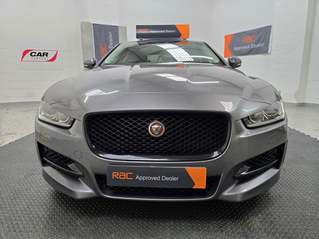 Used Jaguar XE 2017 for sale - 77263437: Photo 2