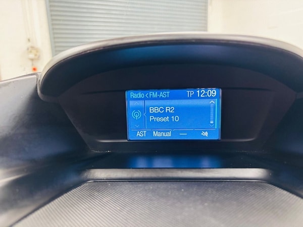 Used Ford Kuga 2015 for sale - 76312989: Photo 14