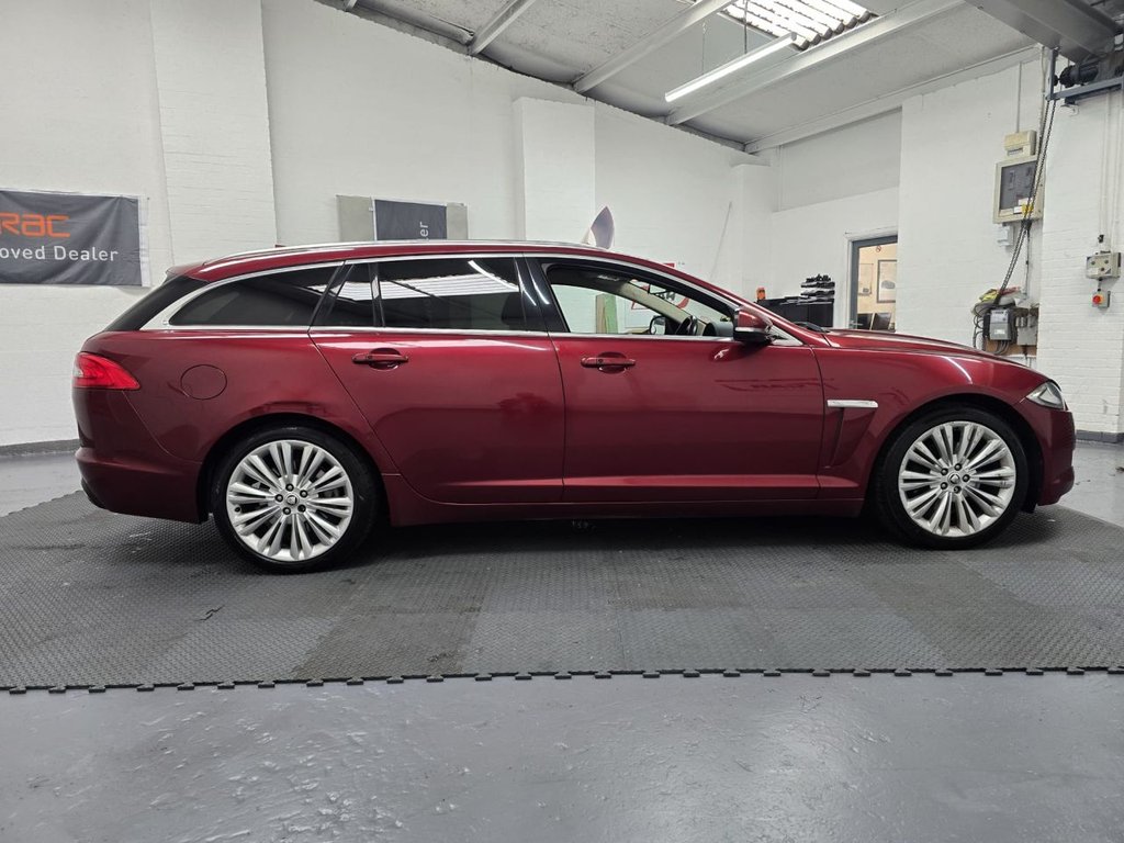 Used Jaguar XF 2013 for sale - 77680808: Photo 7