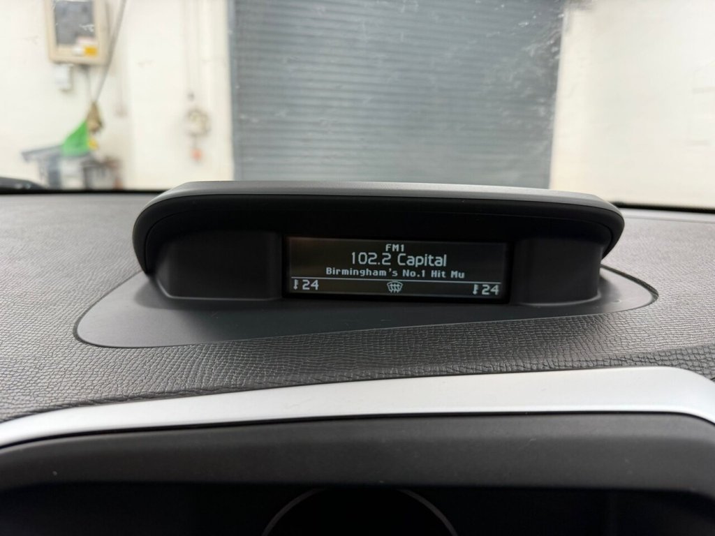 Used Volvo XC60 2010 for sale - 77038070: Photo 14