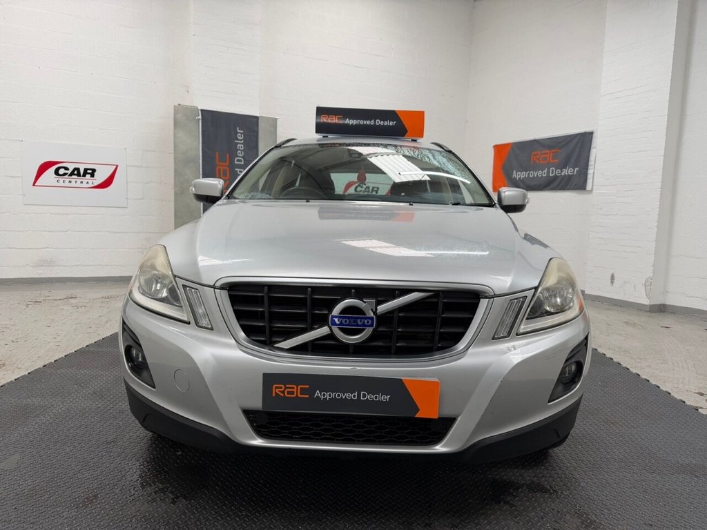 Used Volvo XC60 2010 for sale - 77038070: Photo 2