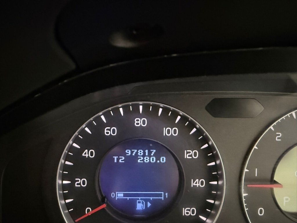 Used Volvo XC60 2010 for sale - 77038070: Photo 21