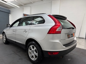 Used Volvo XC60 2010 for sale - 77038070: Photo