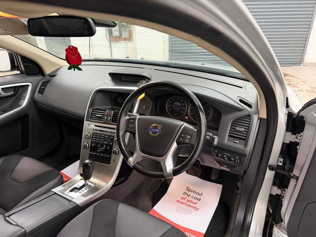 Used Volvo XC60 2010 for sale - 77038070: Photo 9