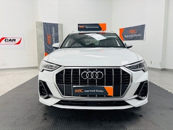 Used Audi Q3 2020 for sale - 76056656: Photo 2