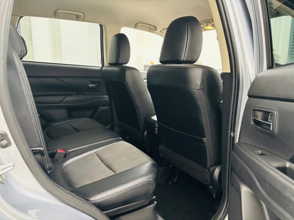 Used Mitsubishi Outlander 2015 for sale - 76396357: Photo 17