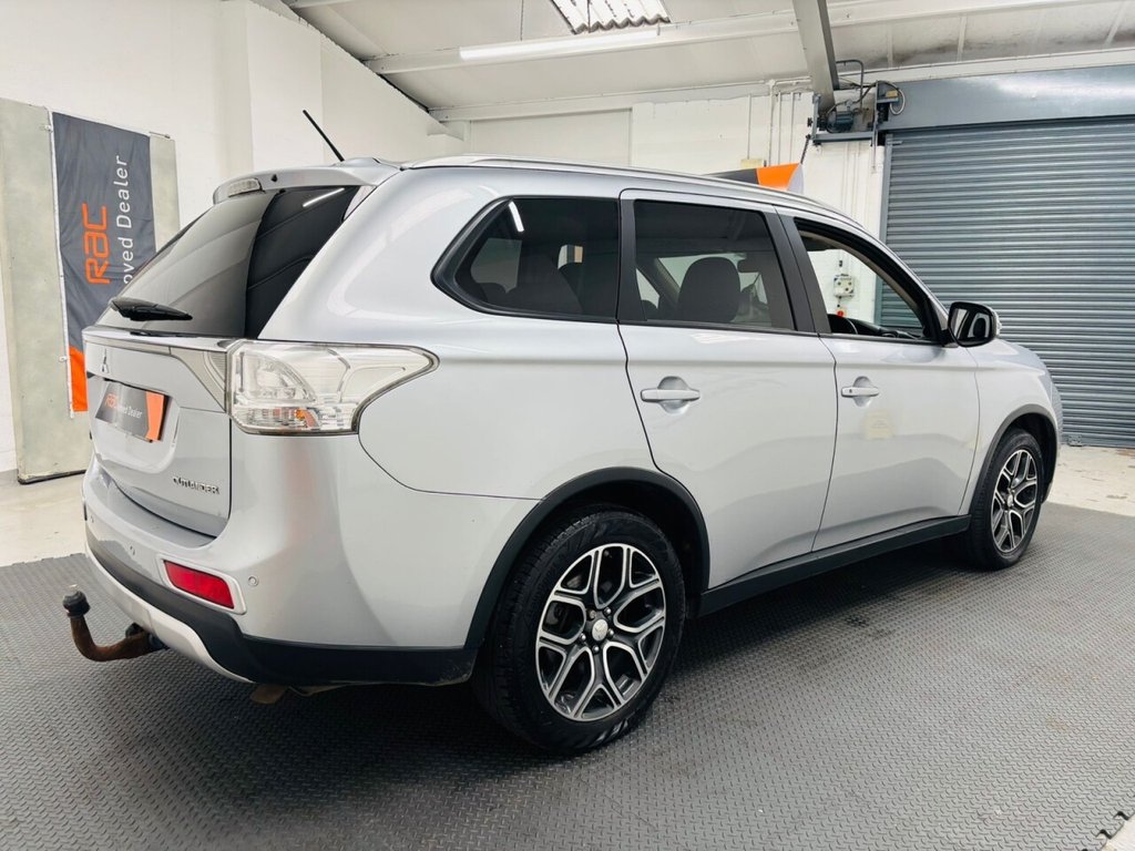 Used Mitsubishi Outlander 2015 for sale - 76396357: Photo 6