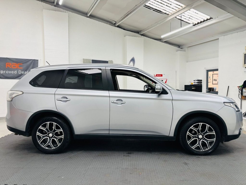 Used Mitsubishi Outlander 2015 for sale - 76396357: Photo 7