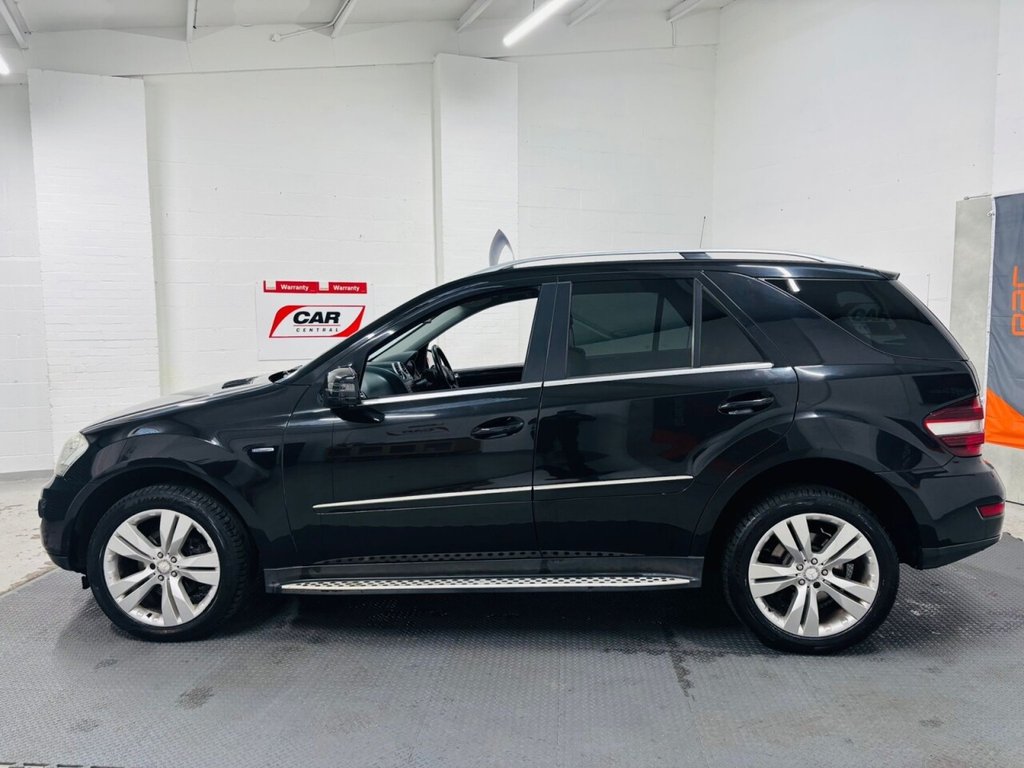 Used Mercedes-Benz M Class 2010 for sale - 76400495: Photo 3