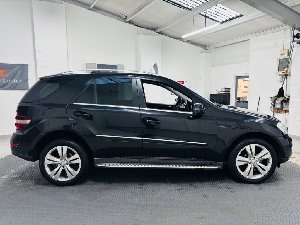 Used Mercedes-Benz M Class 2010 for sale - 76400495: Photo 7