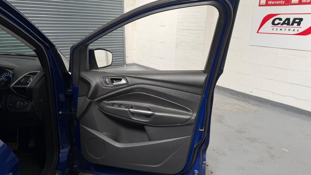 Used Ford Kuga 2015 for sale - 78212590: Photo 11