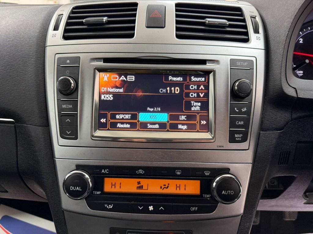 Used Toyota Avensis 2014 for sale - 76783641: Photo 12