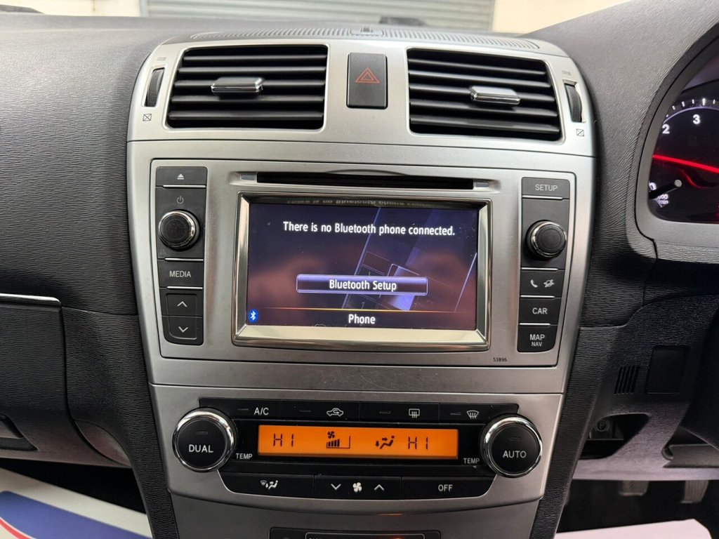 Used Toyota Avensis 2014 for sale - 76783641: Photo 24