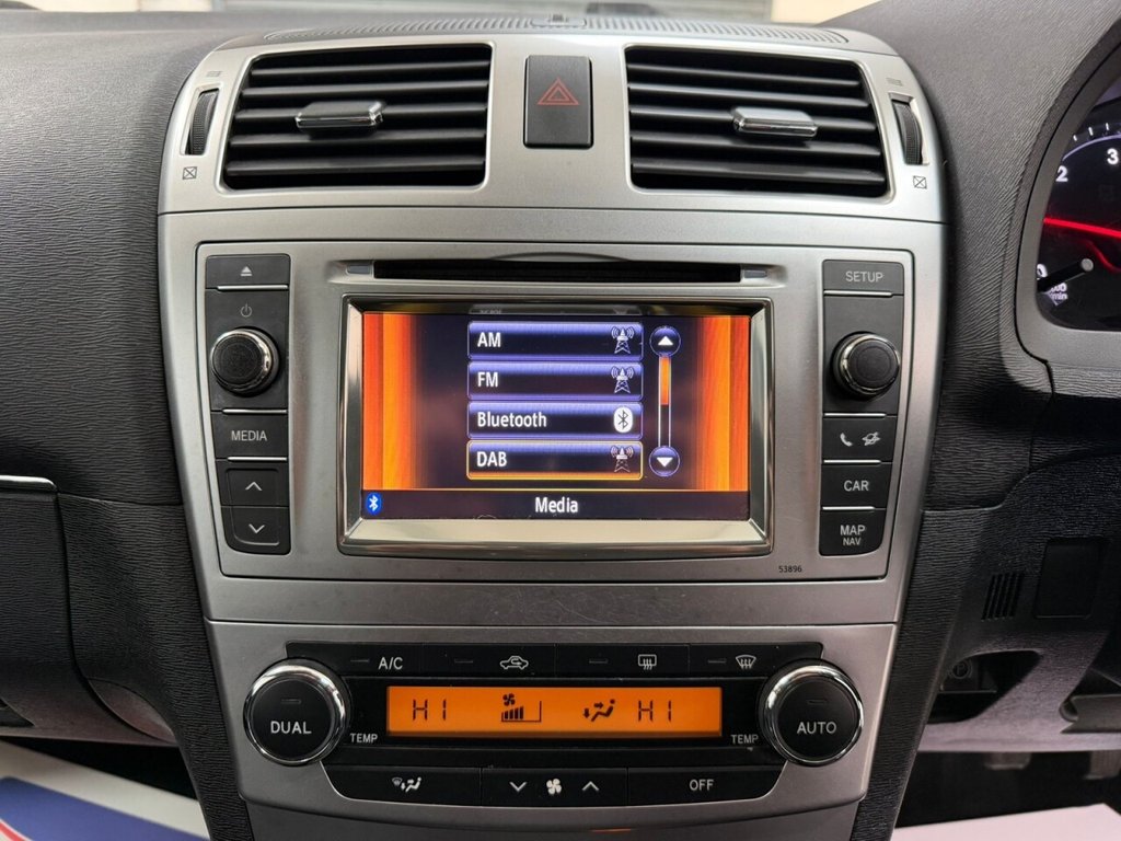 Used Toyota Avensis 2014 for sale - 76783641: Photo 25