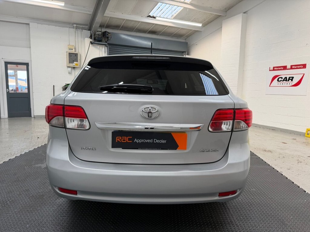 Used Toyota Avensis 2014 for sale - 76783641: Photo 5
