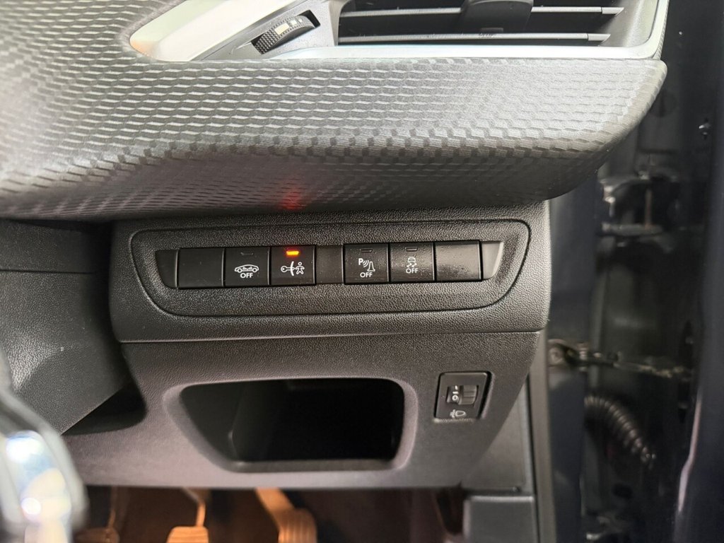 Used Peugeot 2008 2016 for sale - 76784262: Photo 19
