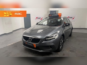 Used Volvo V40 2017 for sale - 78569931: Photo