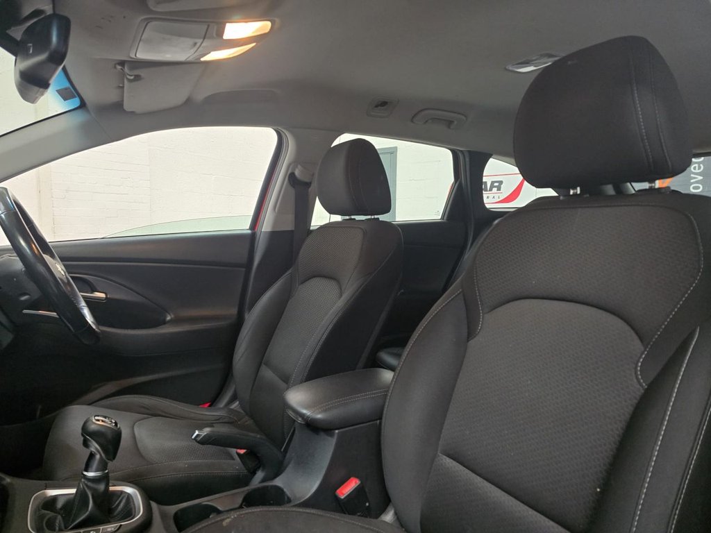 Used Hyundai i30 2018 for sale - 77572144: Photo 16