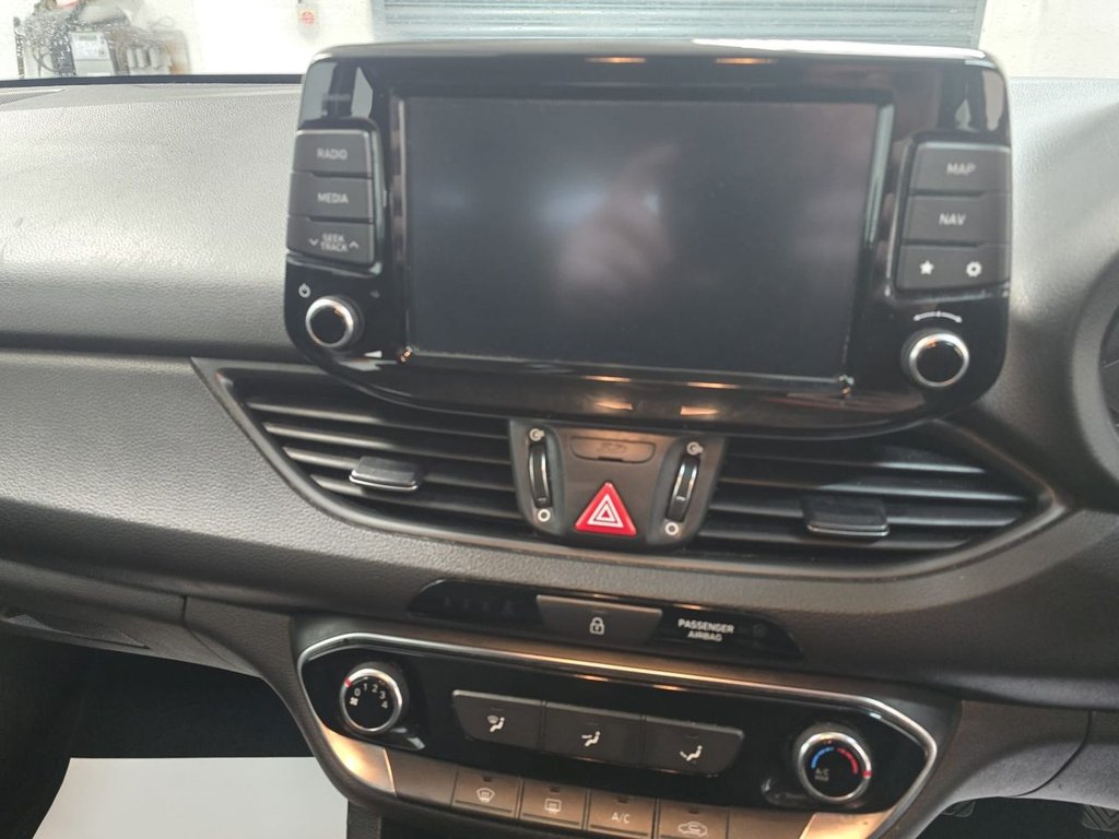 Used Hyundai i30 2018 for sale - 77572144: Photo 20