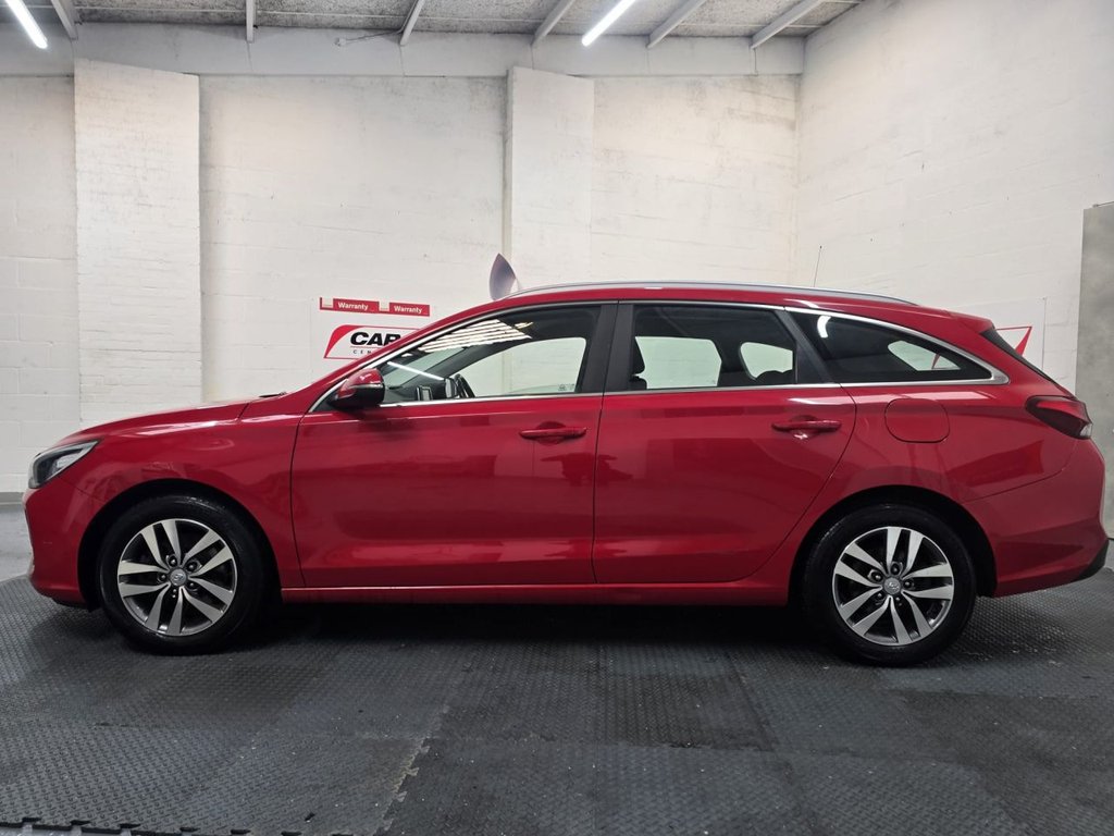 Used Hyundai i30 2018 for sale - 77572144: Photo 3