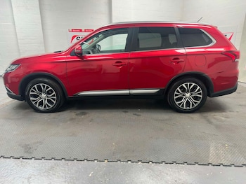 Used Mitsubishi Outlander 2015 for sale - 79596347: Photo