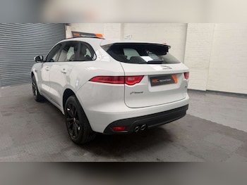 Used Jaguar F-Pace 2016 for sale - 79069128: Photo
