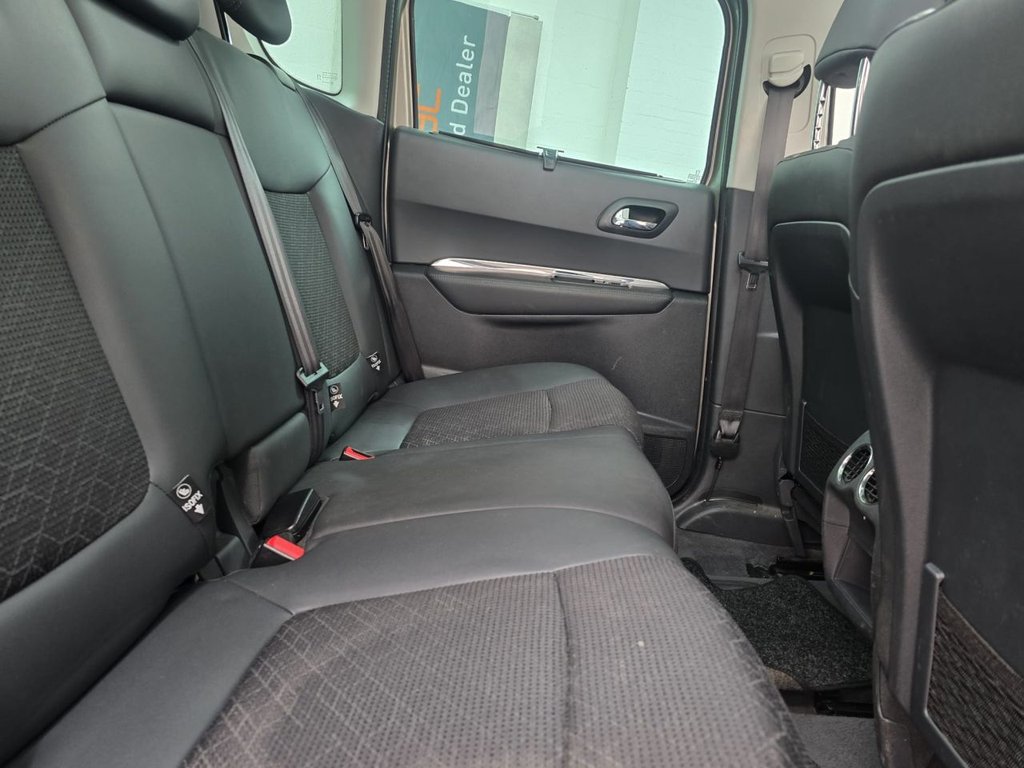 Used Peugeot 3008 2015 for sale - 77920225: Photo 13