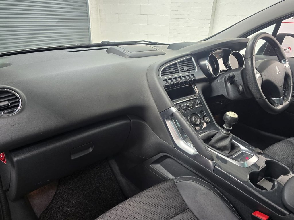 Used Peugeot 3008 2015 for sale - 77920225: Photo 24