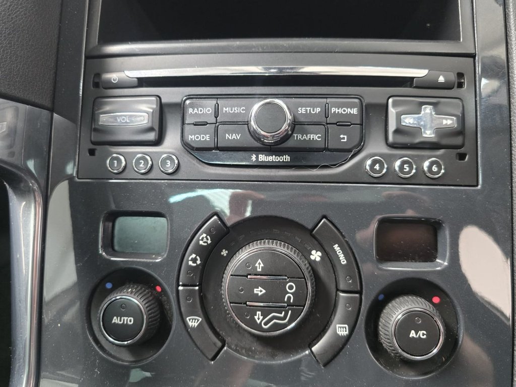 Used Peugeot 3008 2015 for sale - 77920225: Photo 26