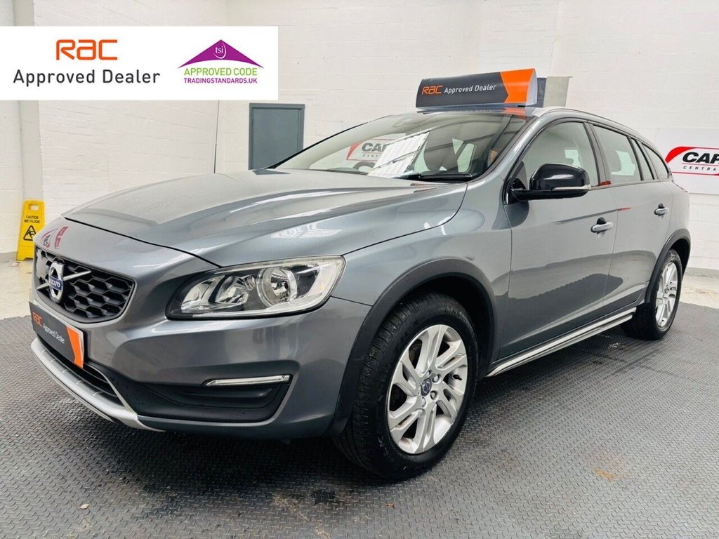 Used Volvo V60 2017 for sale - 76632059: Photo 1