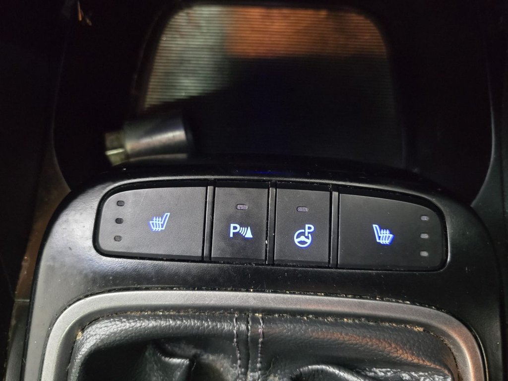 Used Hyundai Santa Fe 2013 for sale - 77703574: Photo 25