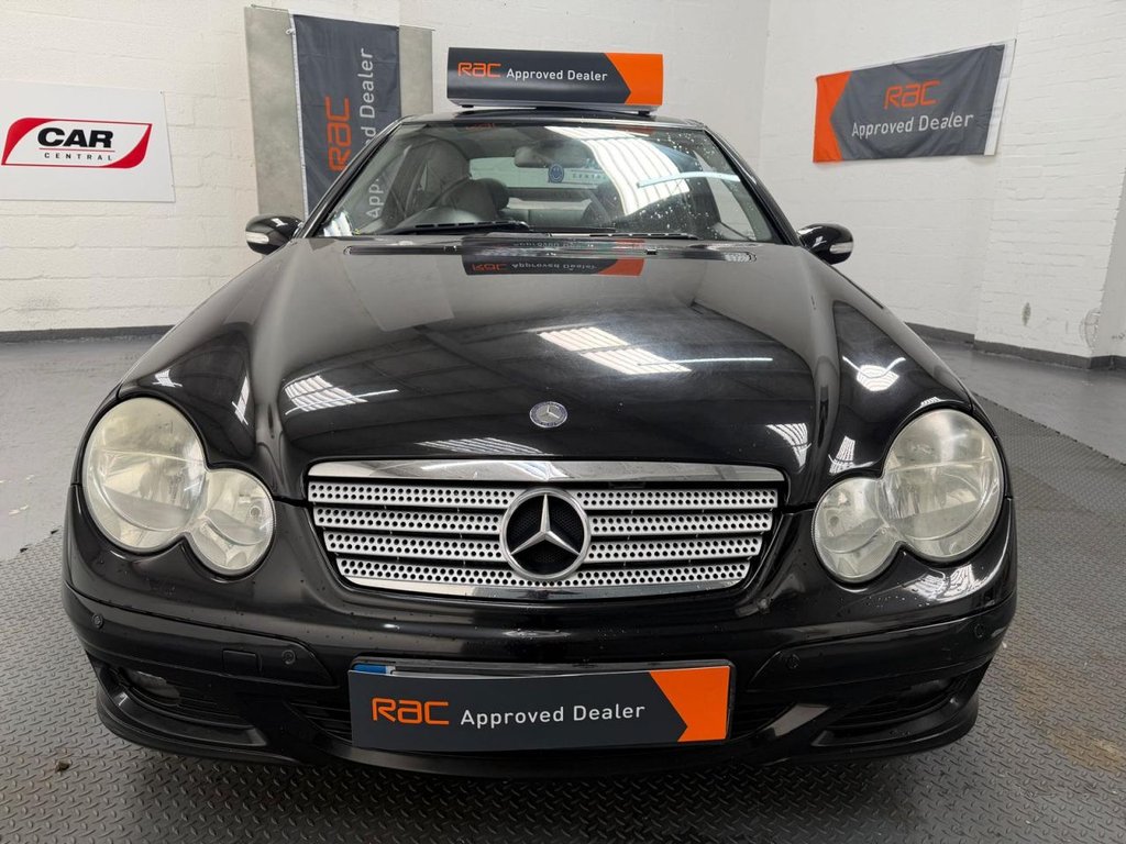 Used Mercedes-Benz C Class 2008 for sale - 78017193: Photo 2