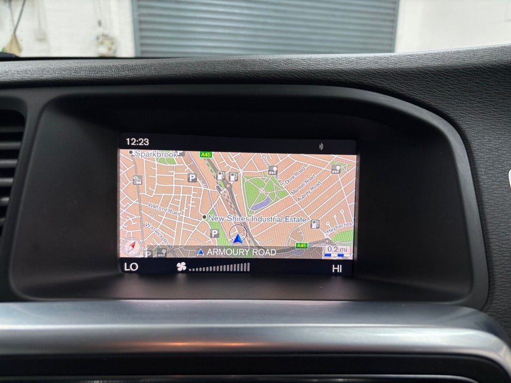 Used Volvo V60 2017 for sale - 76797795: Photo 15