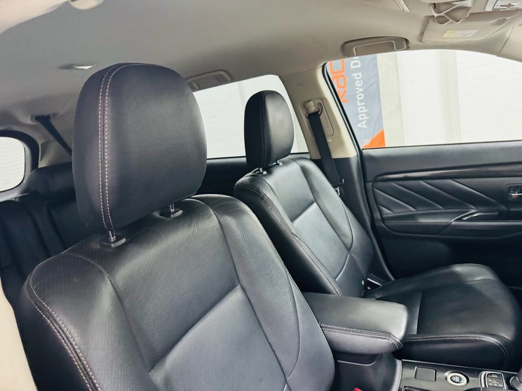 Used Mitsubishi Outlander 2016 for sale - 76496814: Photo 10