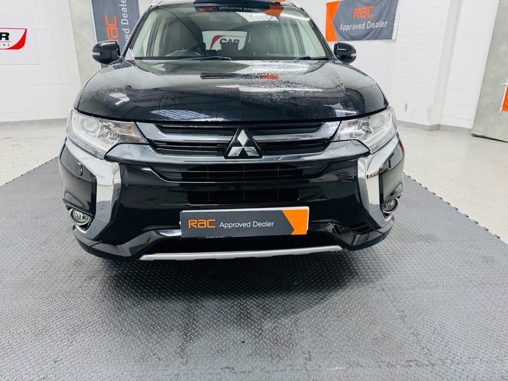 Used Mitsubishi Outlander 2016 for sale - 76496814: Photo 2