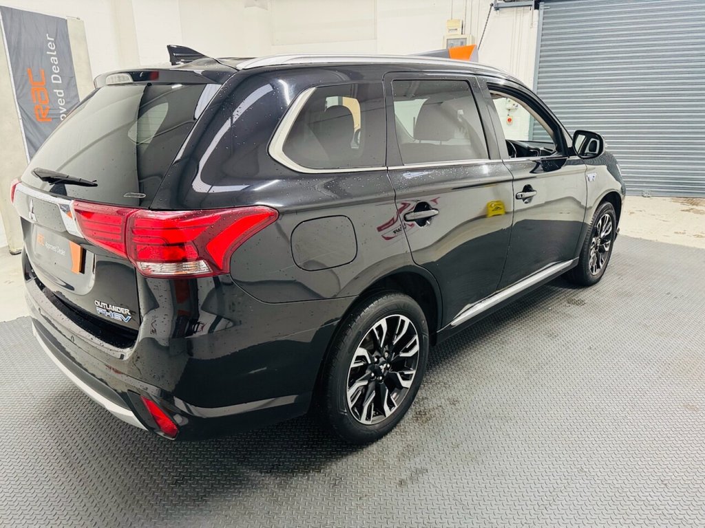Used Mitsubishi Outlander 2016 for sale - 76496814: Photo 6