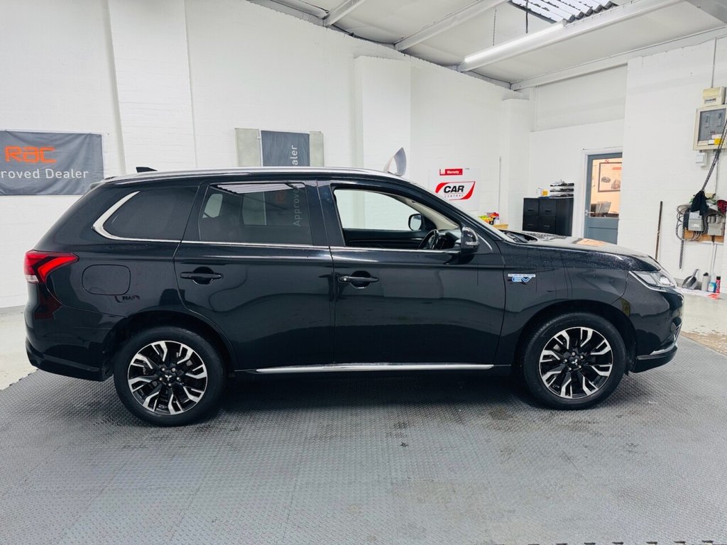 Used Mitsubishi Outlander 2016 for sale - 76496814: Photo 7