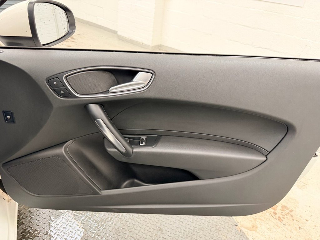 Used Audi A1 2015 for sale - 76962102: Photo 13