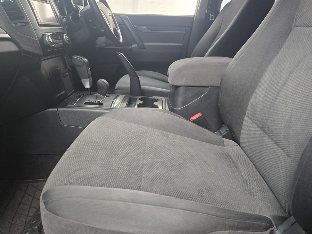 Used Mitsubishi Shogun 2007 for sale - 77976635: Photo 21