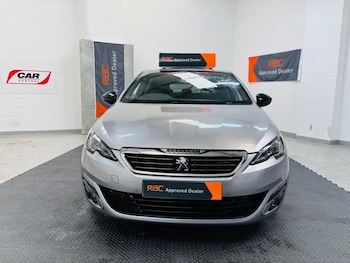 Used Peugeot 308 2016 for sale - 76535775: Photo