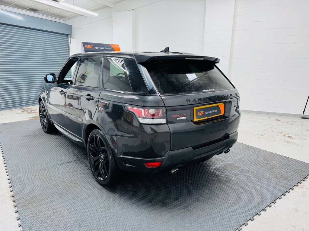 Used Land Rover Range Rover Sport 2015 for sale - 76686285: Photo 4